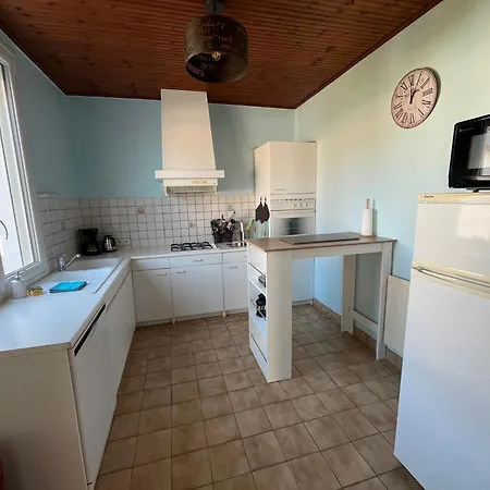 Prázdninový dům Maison De Famille A 300m De La