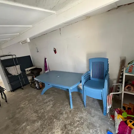 Maison De Famille A 300m De La 생장드몽