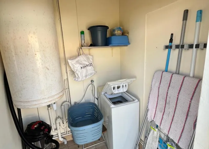 Maison De Famille A 300m De La *