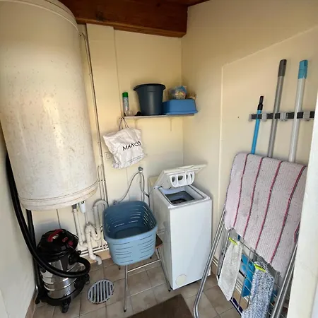 Maison De Famille A 300m De La *