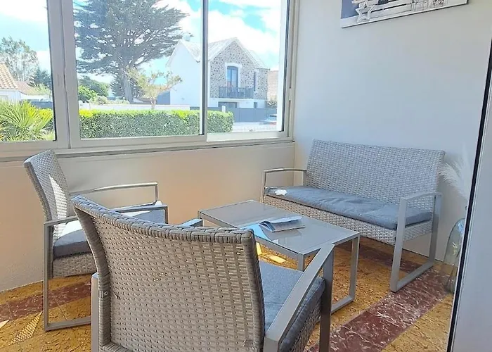 Maison De Famille à 300m De La